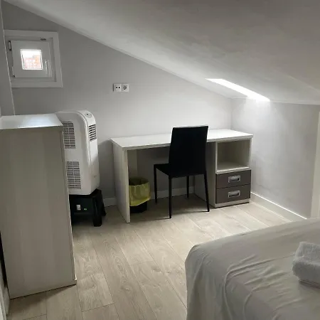 La Rosa Azul Rooms-grupo Rosa Azul Ponferrada